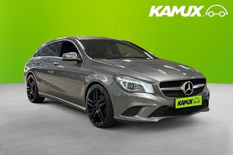 Grå Begagnad 2015 Mercedes CLA220 Shooting Brake Kombi | 159 900 kr (Marknadspris) - Bild 1/4