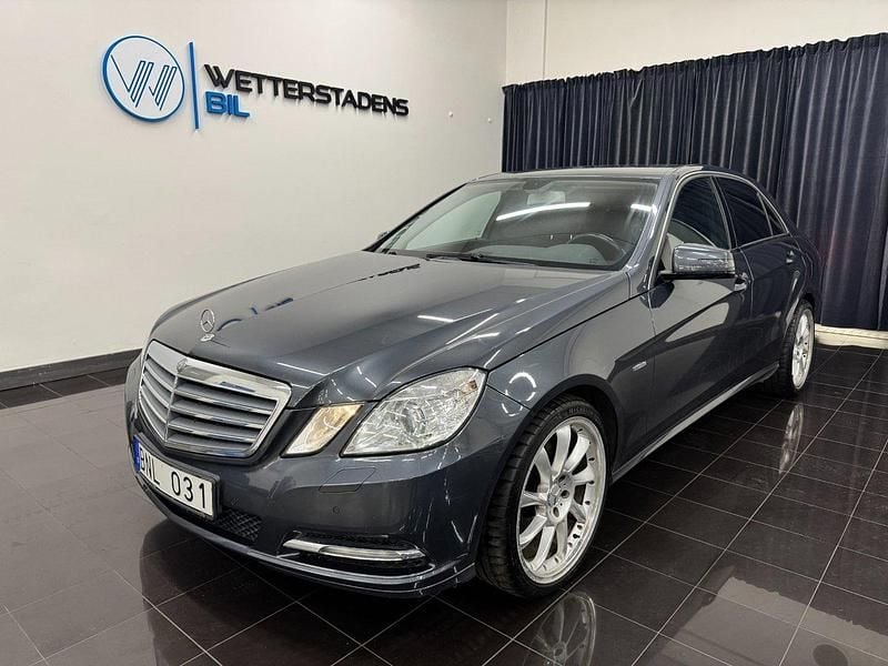 Mörkgrå (grå) Begagnad 2012 Mercedes E200 Classic Sedan | 108 000 kr (Bra pris) - Bild 1/4