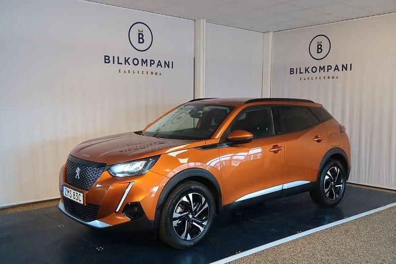 Orange Begagnad 2021 Peugeot 2008 SUV | 199 800 kr (Marknadspris) - Bild 1/4