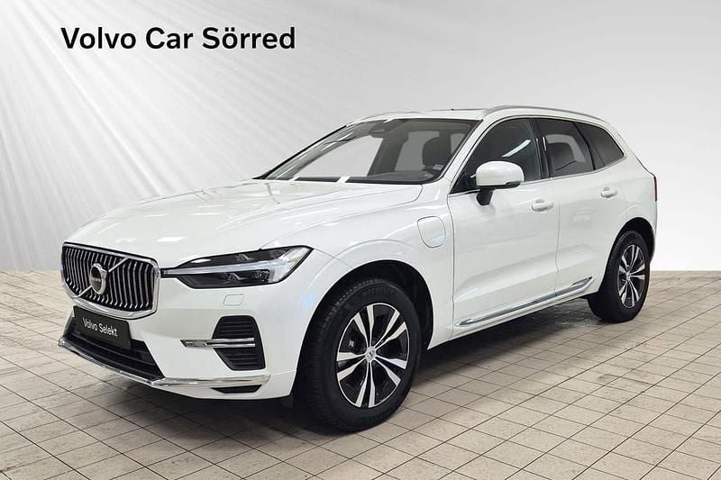 Vit Begagnad 2024 Volvo XC60 Core SUV | 479 900 kr (Superpris) - Bild 1/3