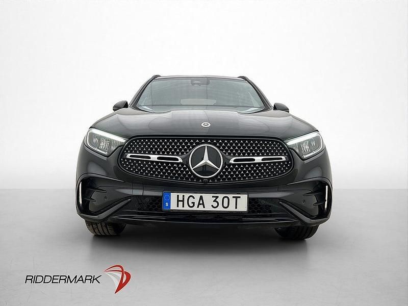 Begagnad Mercedes GLC300e AMG line 204 HK (150 kW) 2023 Svart SUV