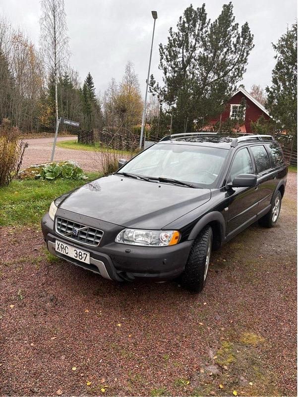 Svart Begagnad 2006 Volvo XC70 Kinetic Kombi | 40 000 kr - Bild 1/4