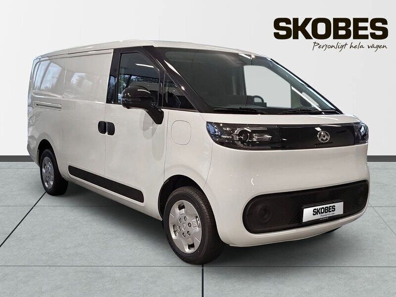 Vit Ny 2025 Maxus eDeliver 9 Van | 499 875 kr - Bild 1/4