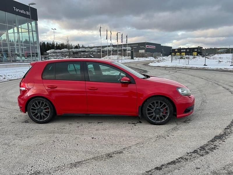 Begagnad VW Golf VI GTI 211 HK (155 kW) 2010 Halvkombi