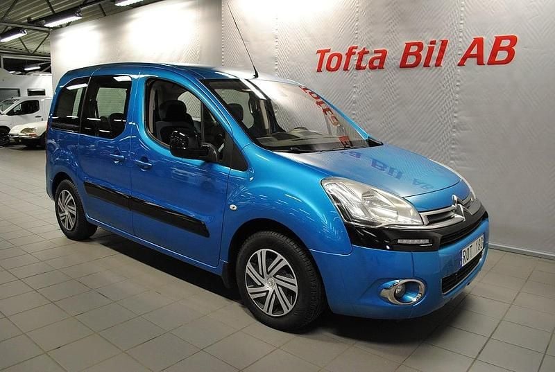 Begagnad Citroën Berlingo 92 HK (67 kW) 2013 Blå Minibuss