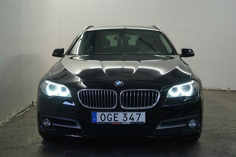 Begagnad BMW 520 191 HK (140 kW) 2016 Svart Kombi