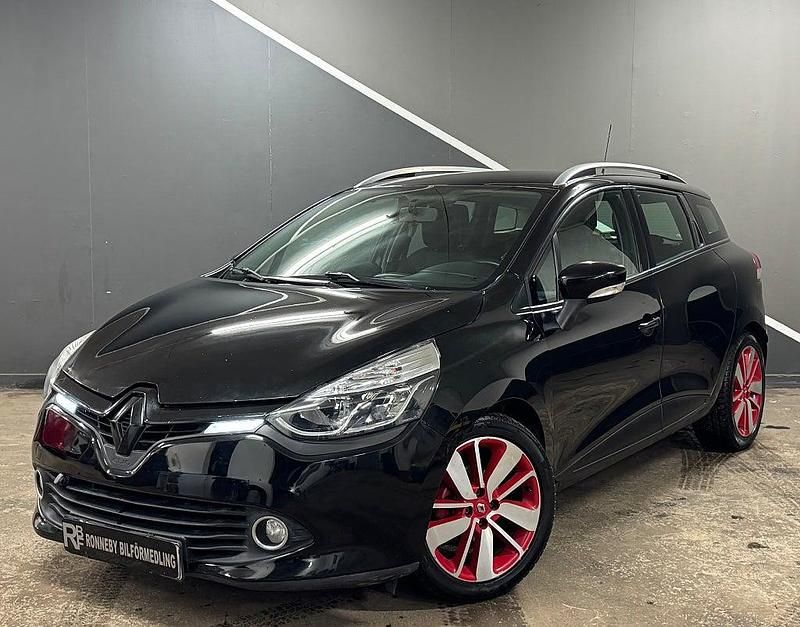 Svart Begagnad 2015 Renault Clio GrandTour Kombi | 59 900 kr (Marknadspris) - Bild 1/4