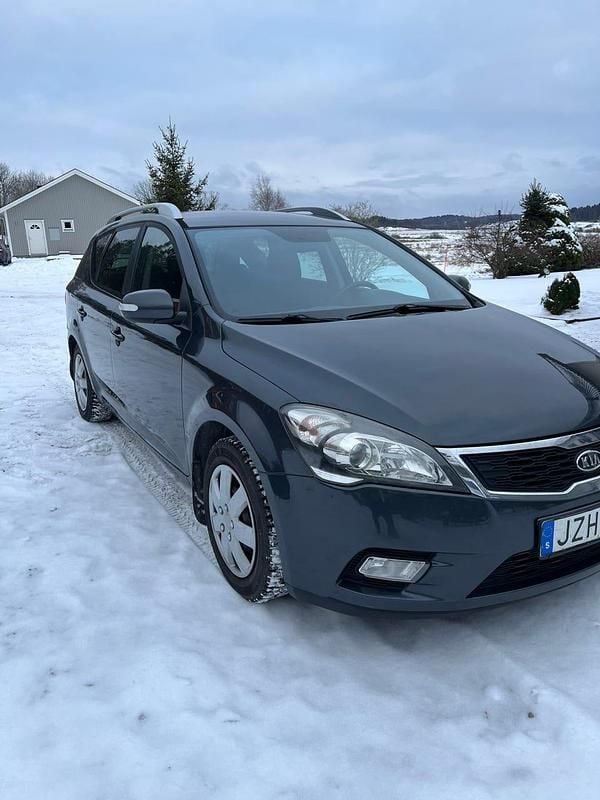 Begagnad 2010 Kia Ceed Sportswagon Kombi | 35 000 kr (Bra pris) - Bild 1/4