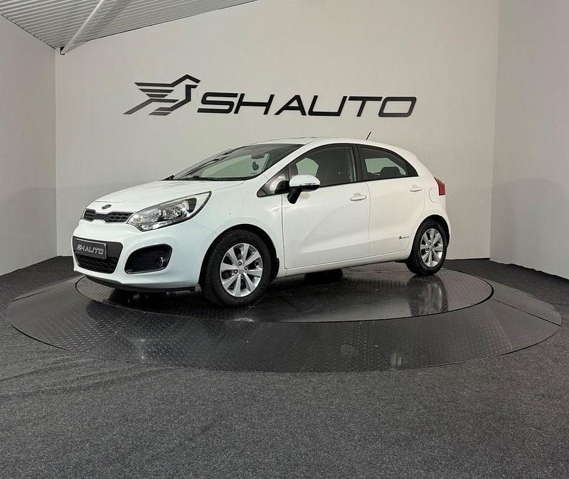 Begagnad 2012 Kia Rio 4 Halvkombi | 59 900 kr (Lite dyr) - Bild 1/4
