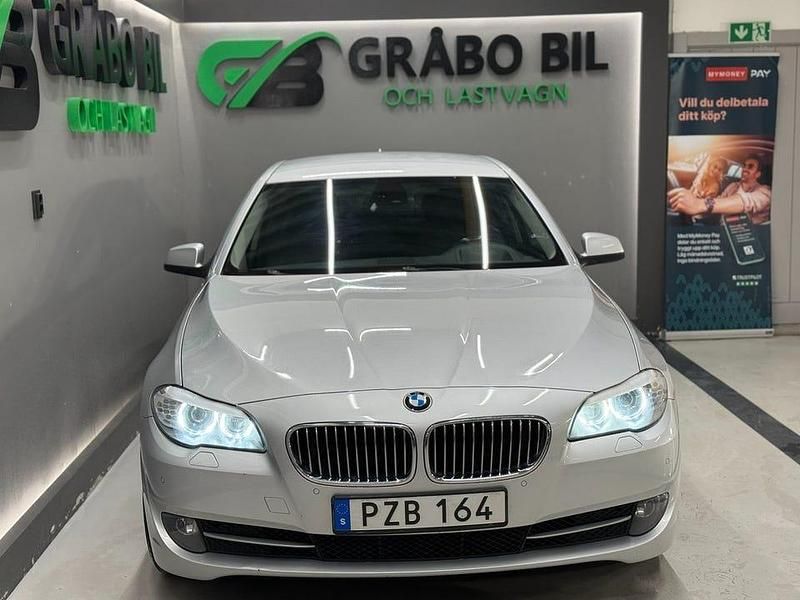 Begagnad BMW 530 272 HK (200 kW) 2012 Grå Sedan