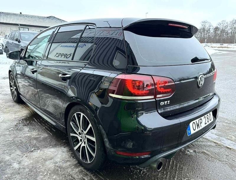 Begagnad VW Golf VII Edition 235 HK (172 kW) 2012 Svart