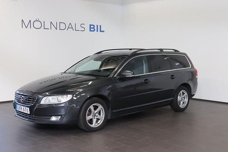 Grå Begagnad 2016 Volvo V70 Momentum Kombi | 132 900 kr (Marknadspris) - Bild 1/4