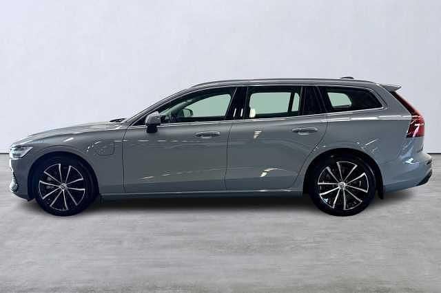 Begagnad Volvo V60 Plus 355 HK (261 kW) 2024 Grå Kombi