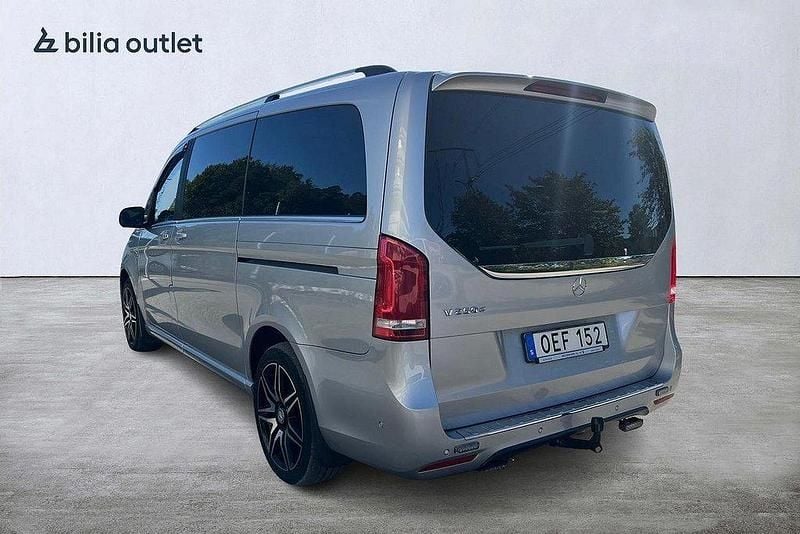 Begagnad Mercedes V250 2016 Silver Minibuss