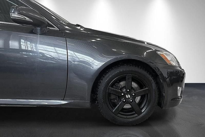 Begagnad Lexus IS250 Luxury Line 208 HK (152 kW) 2009 Mörkgrå Sedan