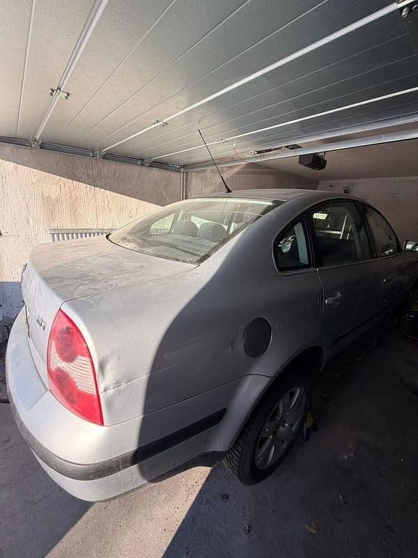 Begagnad VW Passat 150 HK (110 kW) 2001