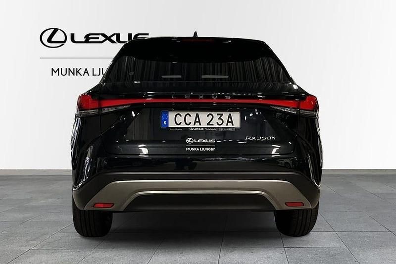 Begagnad Lexus RX350h Executive Line 253 HK (186 kW) 2023 Svart SUV