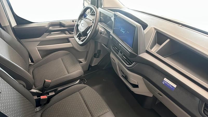 Ny Ford E-Transit 100 kW (136 HK) 2026 Frozen white Van