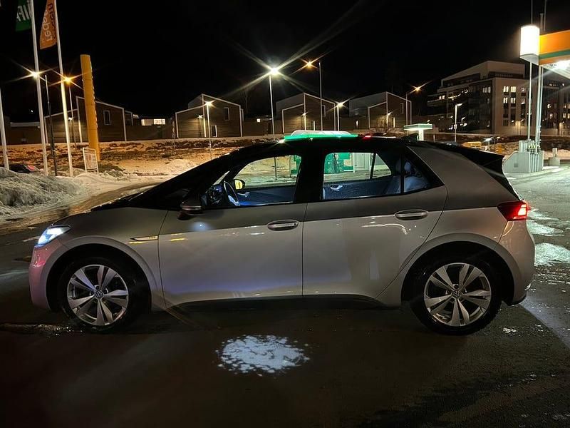 Begagnad VW ID.3 Pro Performance 150 kW (204 HK) 2021 Halvkombi