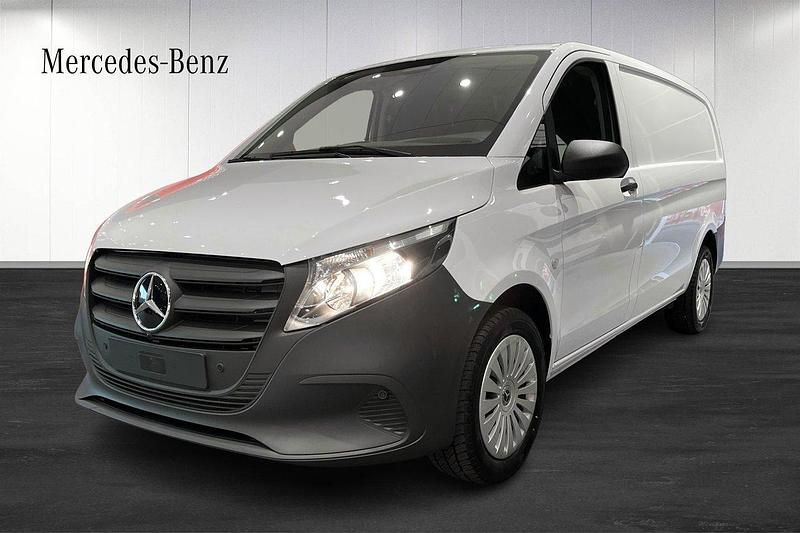 Vit Ny 2025 Mercedes Vito Minibuss | 486 250 kr (Bra pris) - Bild 1/4