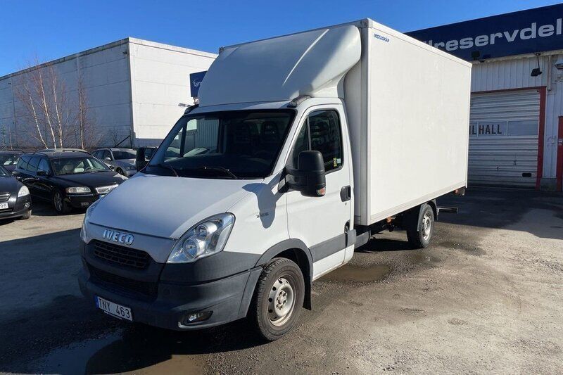 Vit Begagnad 2014 Iveco Daily Van | 155 000 kr (Bra pris) - Bild 1/4