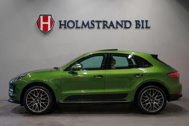 Grön Begagnad 2020 Porsche Macan SUV | 529 902 kr (Bra pris) - Bild 1/4