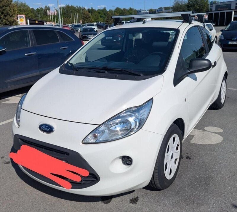 Vit Begagnad 2014 Ford Ka Halvkombi | 49 999 kr - Bild 1/4