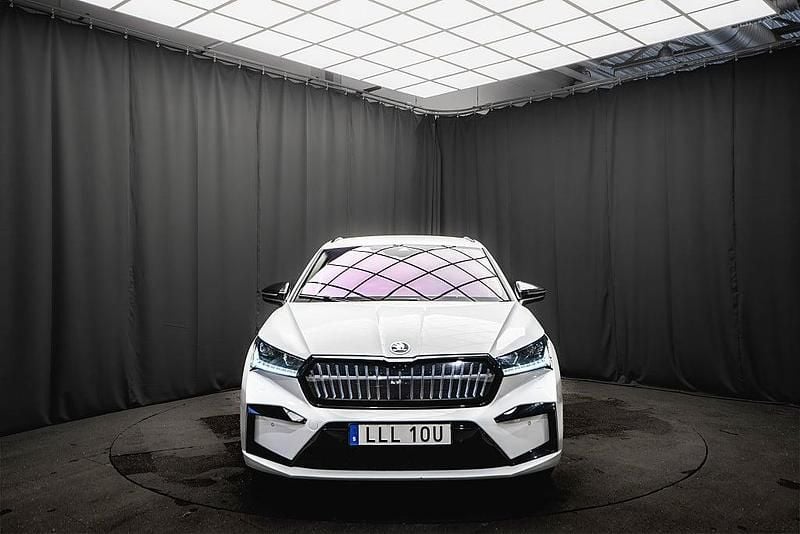 Begagnad Skoda Enyaq iV SportLine 194 kW (265 HK) 2021 Vit SUV