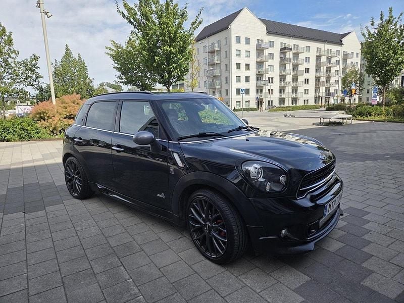 Svart Begagnad 2016 Mini Cooper S Countryman Chili SUV | 142 000 kr (Marknadspris) - Bild 1/4