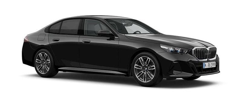 Svart Ny 2026 BMW 520 Comfort Edition Sedan | 785 881 kr - Bild 1/3
