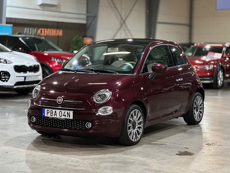Röd Begagnad 2019 Fiat 500 Lounge Halvkombi | 99 900 kr (Marknadspris) - Bild 1/4
