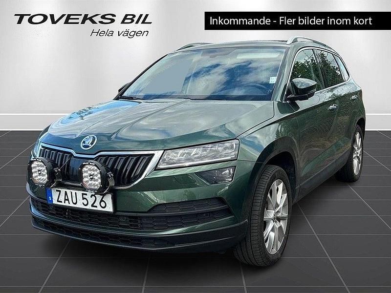 Grön Begagnad 2017 Skoda Karoq Business Line SUV | 224 900 kr (Marknadspris) - Bild 1/3
