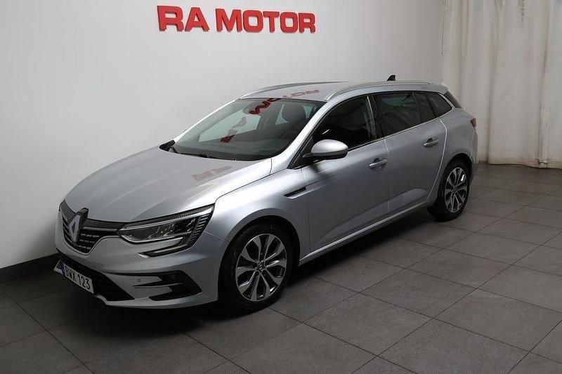 Begagnad Renault Mégane IV 140 HK (102 kW) 2023 Grå Kombi