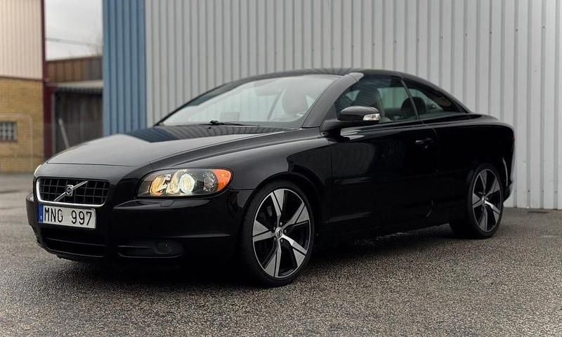 Begagnad Volvo C70 Summum 230 HK (169 kW) 2009 Svart Cab