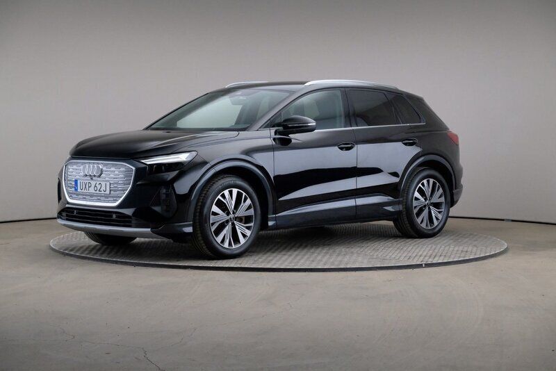 Svart Begagnad 2023 Audi Q4 e-tron Advanced SUV | 469 000 kr (Marknadspris) - Bild 1/4
