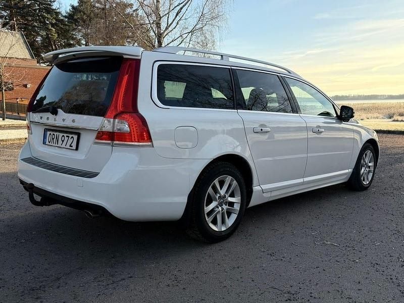 Begagnad 2015 Volvo V70 Summum Kombi | 119 000 kr - Bild 1/4