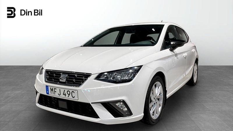 Vit Begagnad 2023 Seat Ibiza FR Halvkombi | 179 900 kr (Marknadspris) - Bild 1/3
