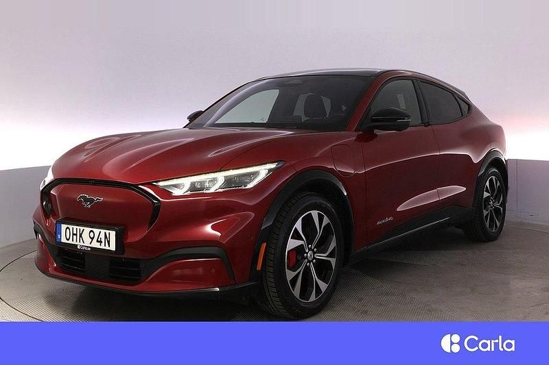 Röd Begagnad 2021 Ford Mustang Mach-E Standard Range SUV | 339 900 kr (Bra pris) - Bild 1/4