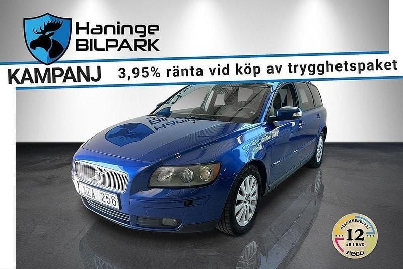 Blå Begagnad 2006 Volvo V50 Momentum Kombi | 59 900 kr (Marknadspris) - Bild 1/2
