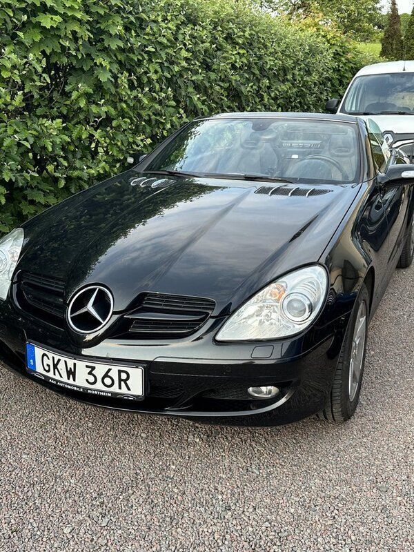 Svart Begagnad 2007 Mercedes SLK280 Cab | 99 000 kr - Bild 1/4