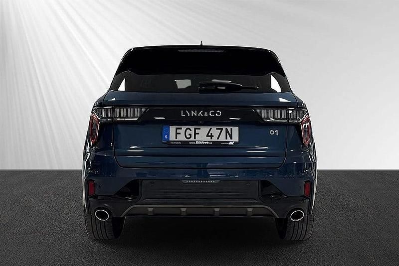 Begagnad Lynk & Co 01 264 HK (194 kW) 2022 Blå SUV