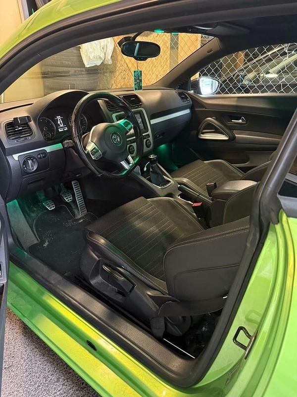Begagnad VW Scirocco 200 HK (147 kW) 2010