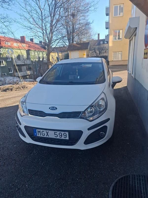 Begagnad Kia Rio 109 HK (80 kW) 2012