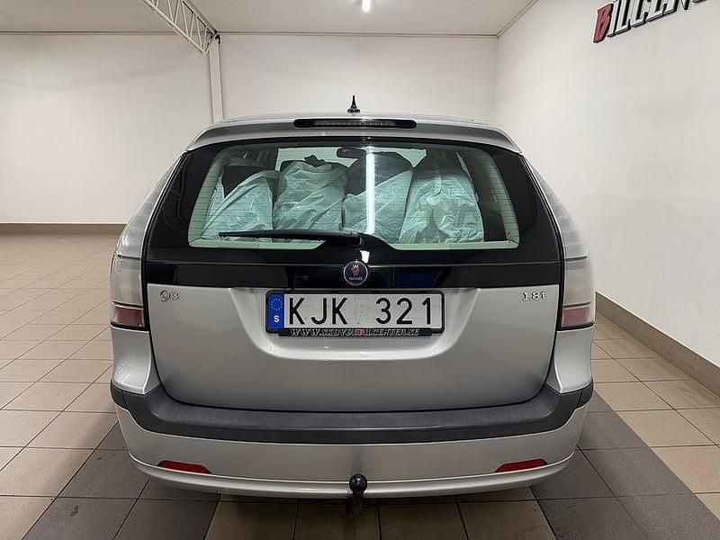 Begagnad Saab 9-3 Linear 150 HK (110 kW) 2006 Ljusgrå Kombi