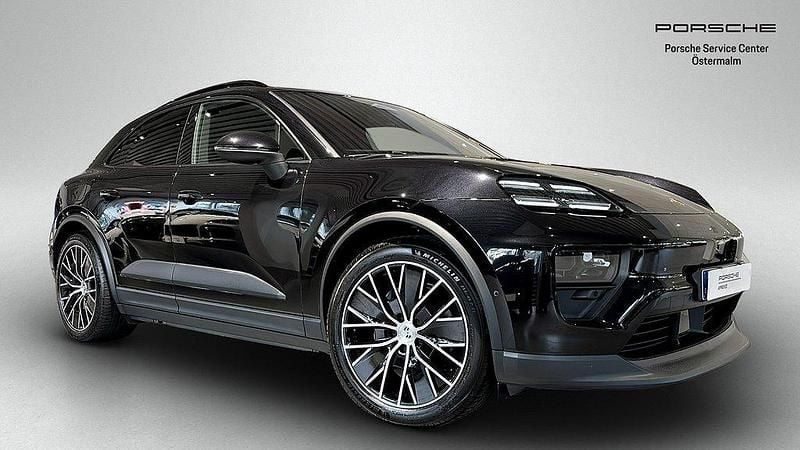 Svart Begagnad 2024 Porsche Macan SUV | 855 000 kr - Bild 1/4