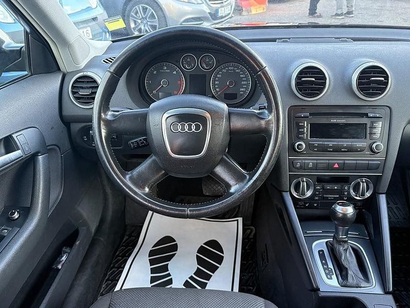 Begagnad Audi A3 Sportback 105 HK (77 kW) 2010 Grå Halvkombi