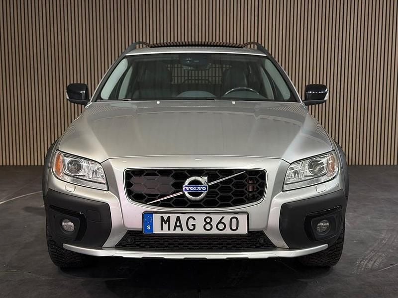 Begagnad Volvo XC70 Standard 181 HK (133 kW) 2015 Silver Kombi