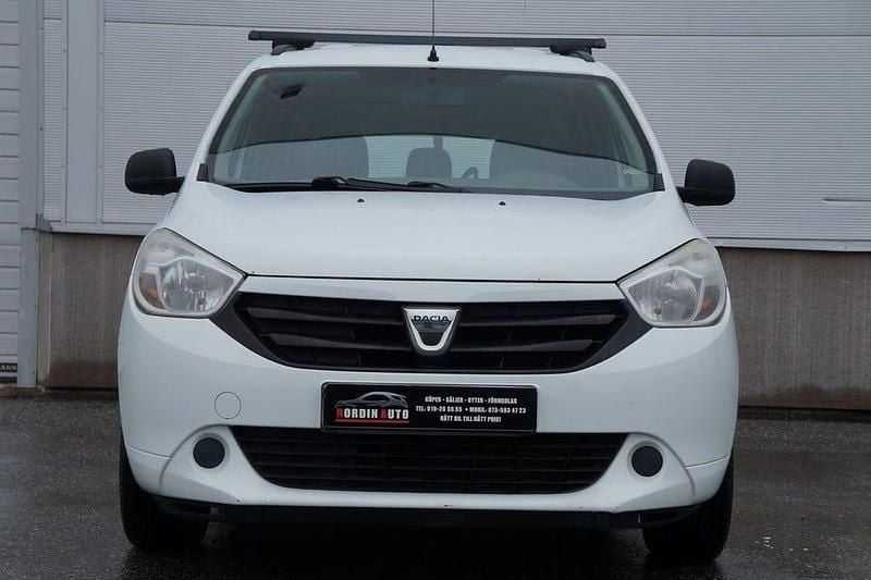 Begagnad Dacia Lodgy 83 HK (61 kW) 2013 Vit Minibuss