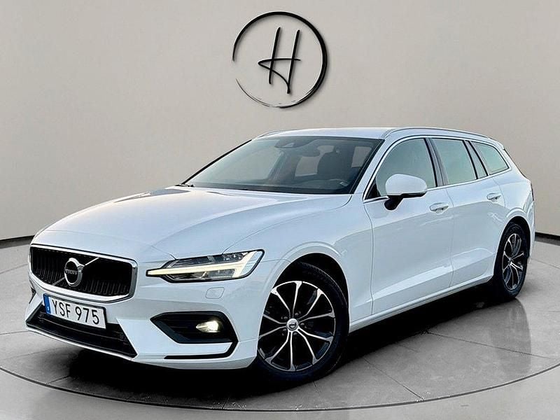Vit Begagnad 2018 Volvo V60 Momentum Kombi | 229 900 kr (Marknadspris) - Bild 1/4