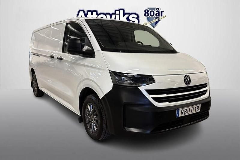 Vit Begagnad 2025 VW Transporter Van | 499 000 kr - Bild 1/4